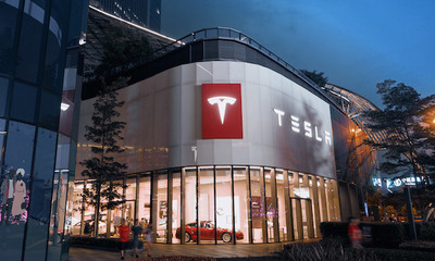特斯拉股价首破400美元，超越通用成全球车企市值季军，上海工厂成关键引擎